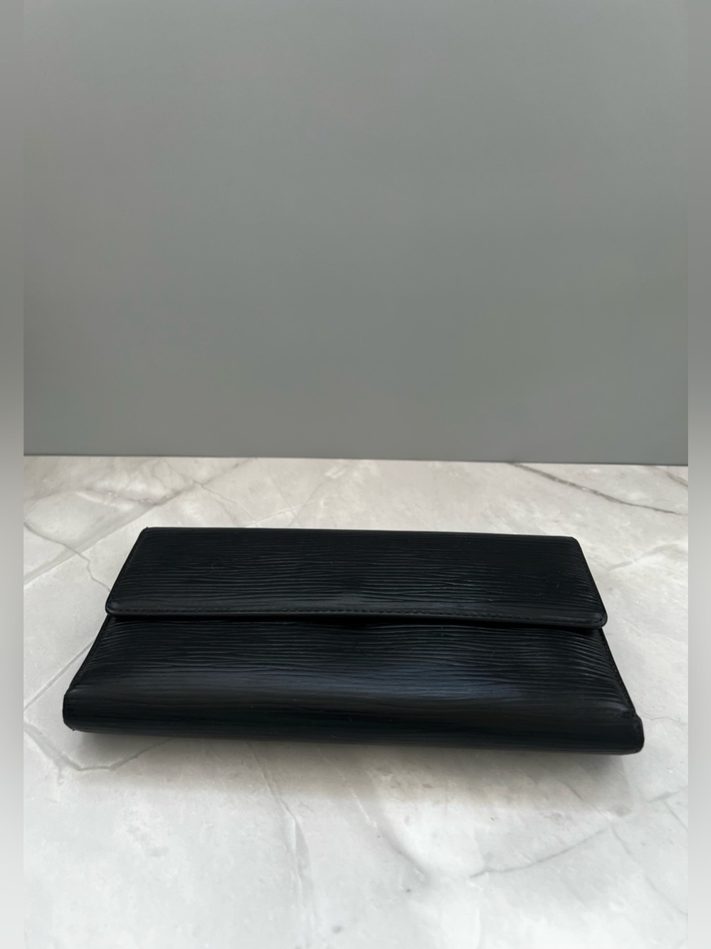 Louis Vuitton Portefeuille Sarah Long Wallet in Black Epi Leather